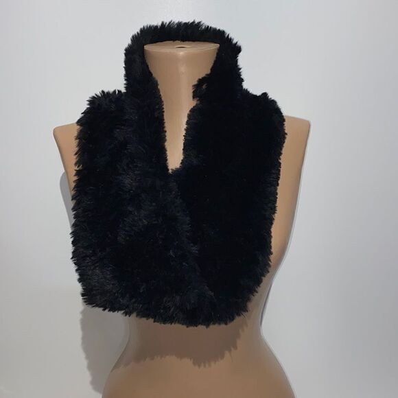 Round Unisex Black Faux Fur Winter Collar Scarf Size 6x40 - Picture 1 of 5